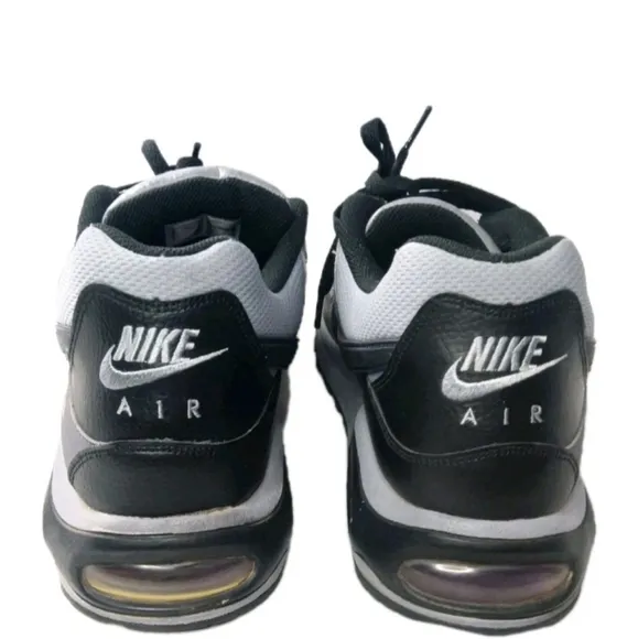 Nike Air Max Command 2010 Sneakers Men's Size 13 Shoes Gray~ Black~Purple