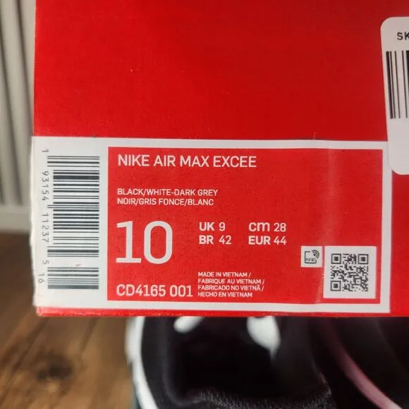 Nike Air Max Excee Mens Sz 10 Black White Athletic Sneakers Shoes CD4165-001