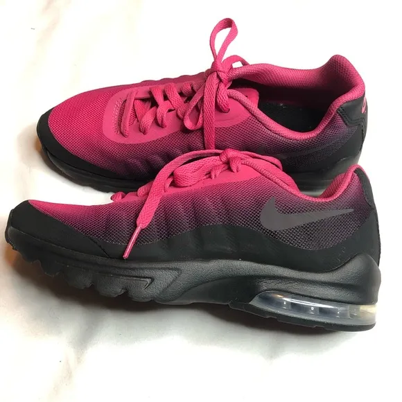 Nike Air Max Invigor GS black, pink flash running shoes