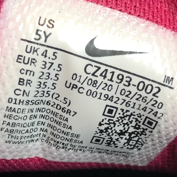 Nike Air Max Invigor GS black, pink flash running shoes