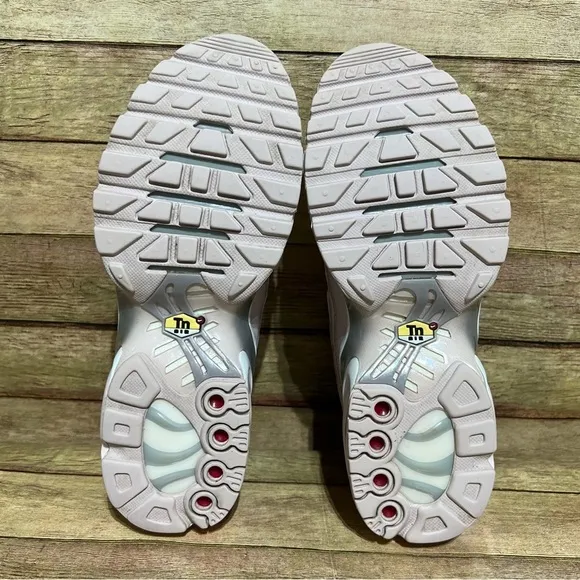 Nike Air Max Plus Athletic Shoes