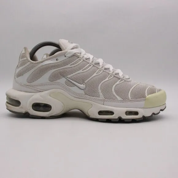 Nike Air Max Plus Men's 8.5 Sneakers Shoes Triple White Athletic 604133-139