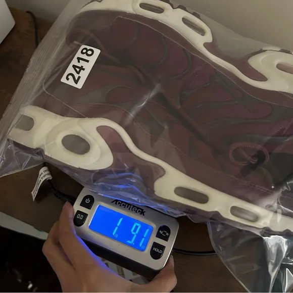 Nike Air Max Plus TN Women Size 9 Running Shoes Bordeaux/Summit White AV7912-600