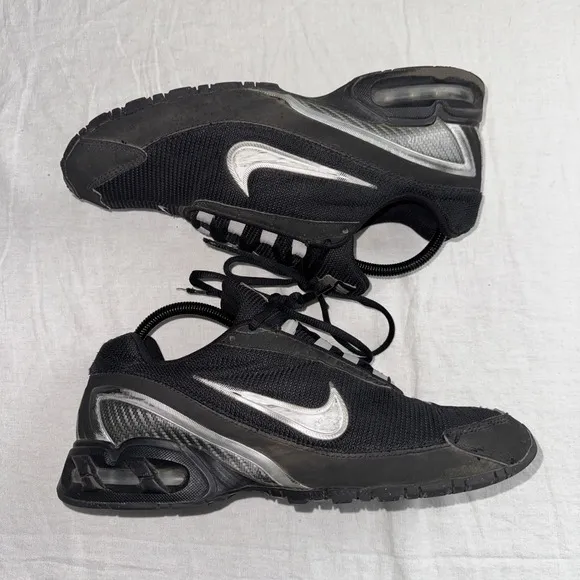 Nike Air Max Torch 3 Plus Mens Size 9.5 Black White Running Shoes 319116-011