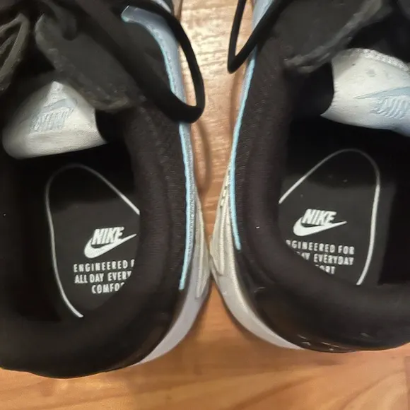 Nike Air Max Women's Shoes Size 9 Athletic Sneakers Black &amp; Blue Swooshes