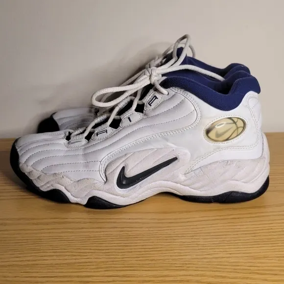 NIKE AIR Men's 1999 Basketball Athletic Shoes - Size (10) - Worn