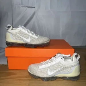 Nike Air Vapormax 2021 FK DC4112-100 Sneaker Women's 6 White Running Shoes BBS89