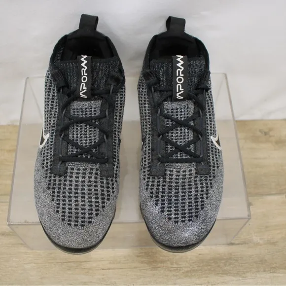 Nike Air VaporMax Flyknit 2021 Youths 6.5 Womens 8 Running Shoes Black White