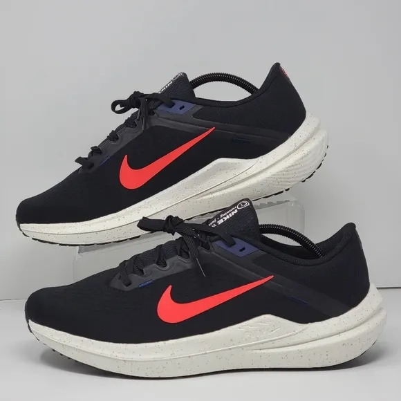 NIKE AIR WINFLO 10 Men's Size 11.5 Running Shoes DV4022-002 Black/Red New