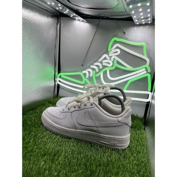 Nike Boys Air Force 1 Low DH2920-111‎ Triple White Sneakers Shoes Size 6Y W 7.5