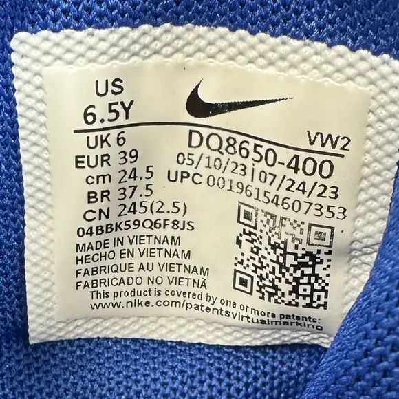 Nike Boys' LeBron Witness 7 VII Kaleidoscope Basketball Shoes Sneakers,  6.5Y