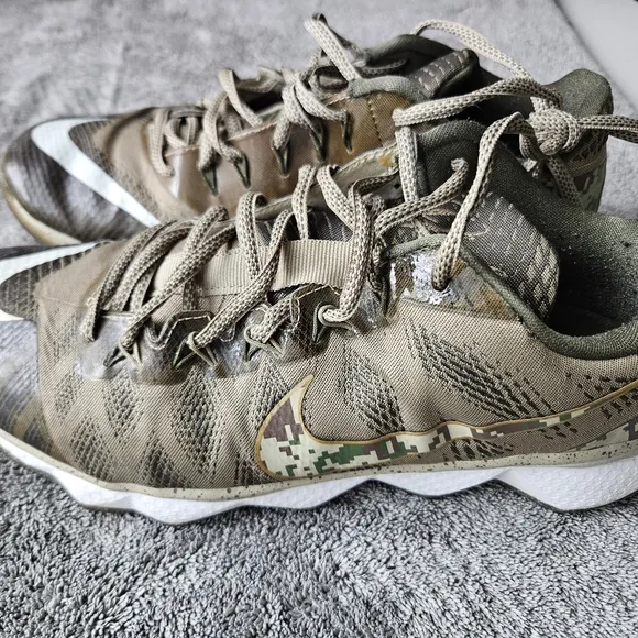 Nike Camouflage Athletic Shoes