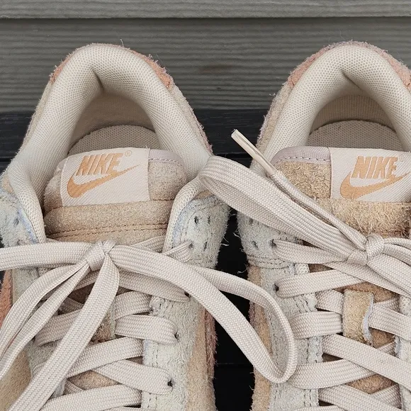 Nike Dunk Low Burnt Sunrise Suede Sneakers HF5075-287 Womens Size 9.5