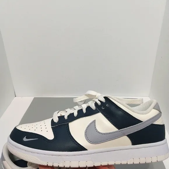 Nike‎ Dunk Low Sneakers, NEW, Size