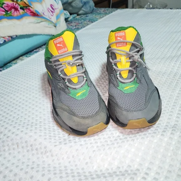 NIKE EUC MENS SIZE 10 EAT YOUR VEGGIES LIKE NEW RU FAST SNEAKERS SHOES