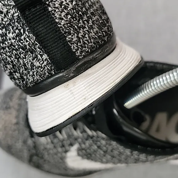 Nike Flyknit Racer oreo 2.0 black white running shoes 526628-012 women's 9