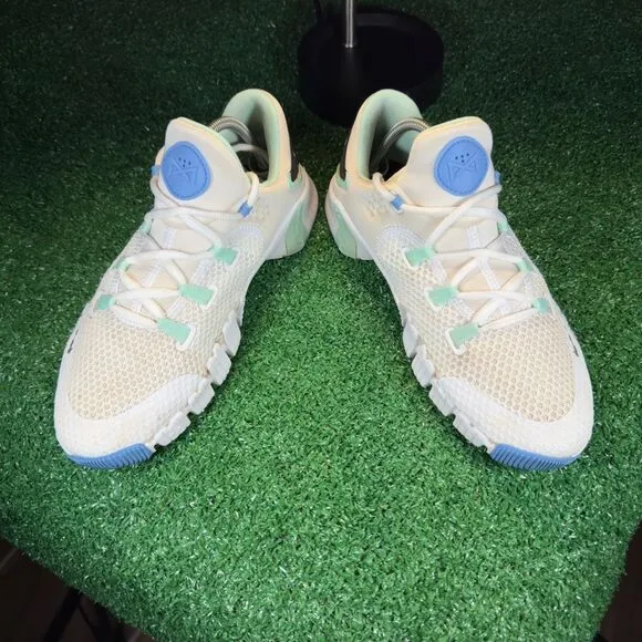 NIKE FREE METCON 4 - Women’s Athletic Shoes - SIZE 7.5