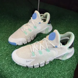 NIKE FREE METCON 4 - Women’s Athletic Shoes - SIZE 7.5