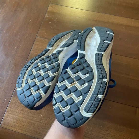 Nike Huarache Running Shoes Purple and Teal Size 5