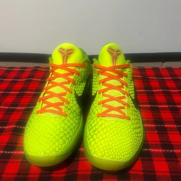 Nike Kobe 6 protro grinch sneakers