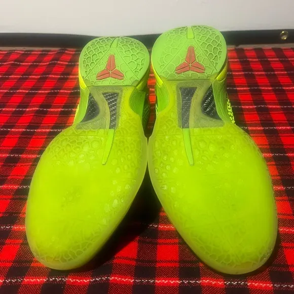 Nike Kobe 6 protro grinch sneakers
