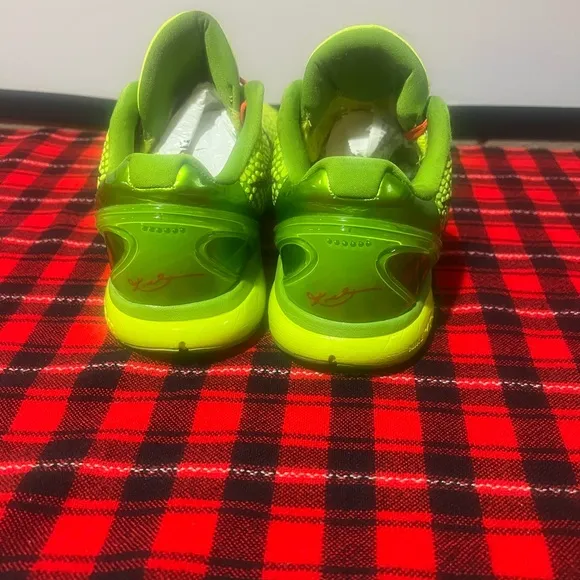 Nike Kobe 6 protro grinch sneakers