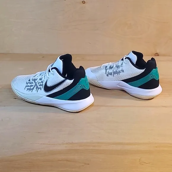 Nike Kyrie Flytrap 2 GS Black Green Athletic Shoes AQ3412-136