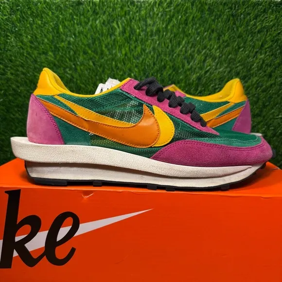 Nike LDWaffle x Sacai Pine Green Yellow Pink