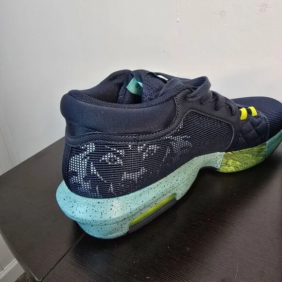 NIKE LEBRON WITNESS VIII 8 FB2239-402 Armory Navy/Green Frost/Bicoastal/Cyber 13