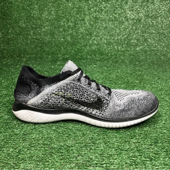 Nike Mens Free Rn Flyknit 942838-101 Black Oreo Running Shoes Sneakers Size 10.5