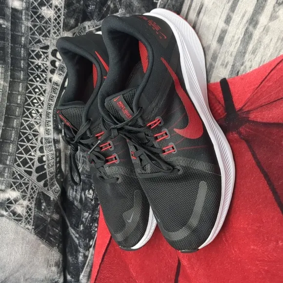 Nike men's quest 4 shoes