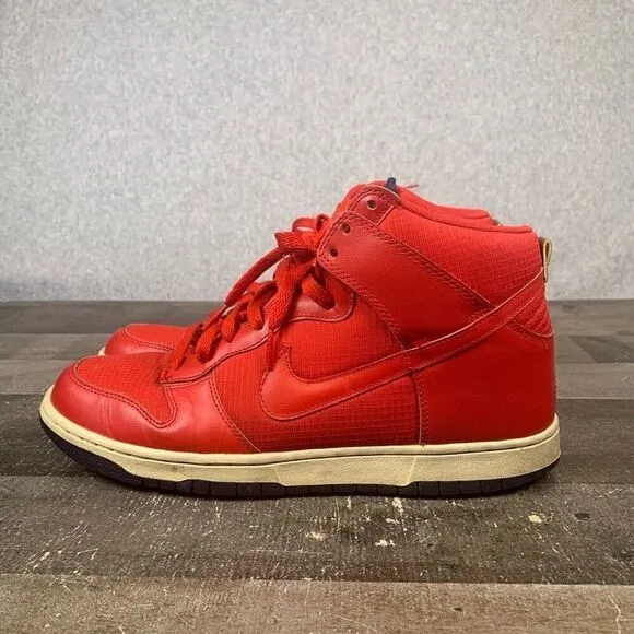 Nike Men’s Size 10.5 Dunk High Top Basketball Shoes Red Athletic Sneakers Retro