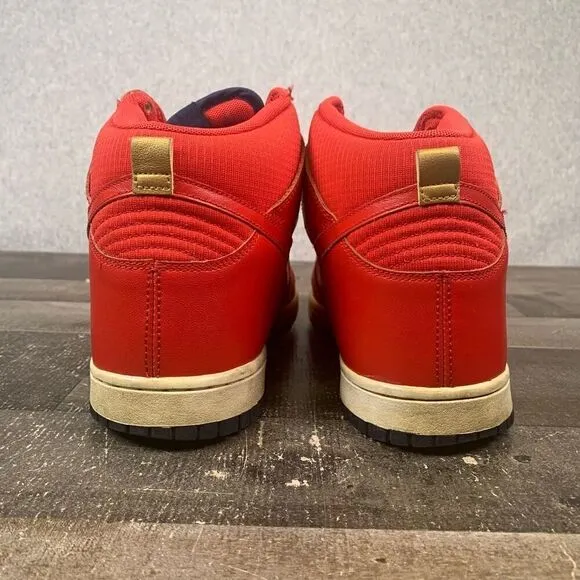 Nike Men’s Size 10.5 Dunk High Top Basketball Shoes Red Athletic Sneakers Retro