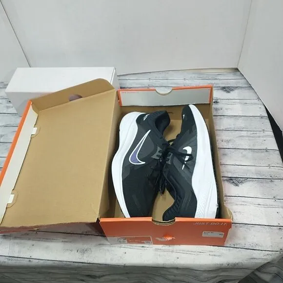 Nike Quest 5 Women's SZ 11 Running Shoes Black Athletic New With Box.