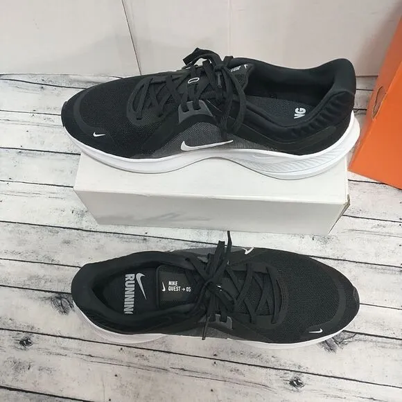 Nike Quest 5 Women's SZ 11 Running Shoes Black Athletic New With Box.