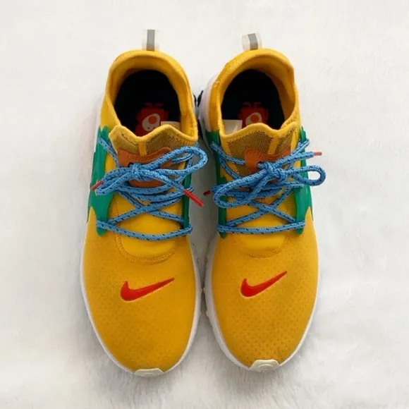 Nike React Presto University Gold Egg Toast Athletic Shoes, size 11
