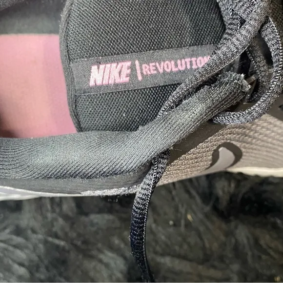 Nike Revolution 5 Running Shoes Women’s size 12 W Pink Black and Gray