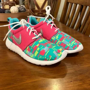 Nike Rosherun Print GS shoes sneakers 677784 601 Youth Girls Size 5.5 Y
