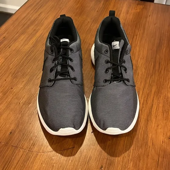 Nike Rosherun Roshe One Premium shoes sneakers new 525234 010 Mens Size 8