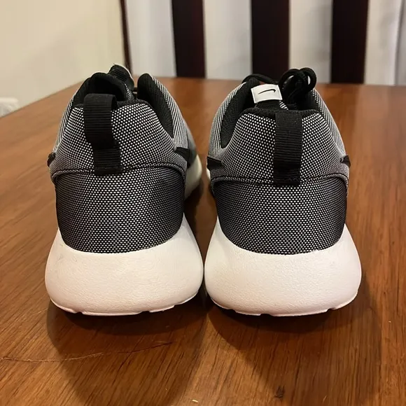 Nike Rosherun Roshe One Premium shoes sneakers new 525234 010 Mens Size 8