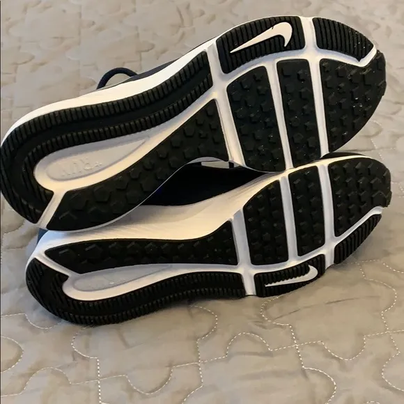 Nike running shoes for boys