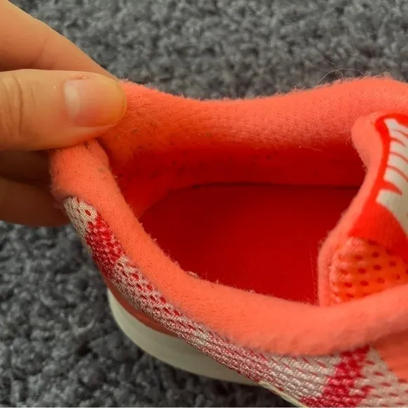 𝅺nike Running Sneaker Pink Orange Size 8