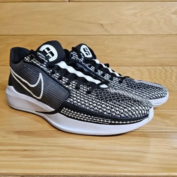 Nike Sabrina 1 TB Women's Size 11 Black White Basketball Shoes FQ3391-002