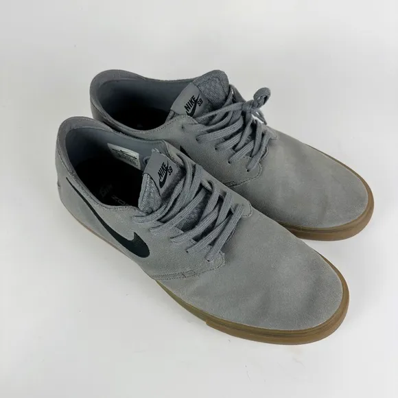 Nike SB Zoom Mens Skateboarding Shoes Size 13 Grey Suede Gum Sneakers 724954-002