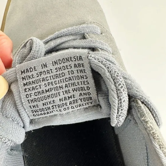 Nike SB Zoom Mens Skateboarding Shoes Size 13 Grey Suede Gum Sneakers 724954-002