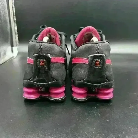 Nike Shox 2011 Size 5Y Youth Black Pink 616542-060 GUC READ LISTING