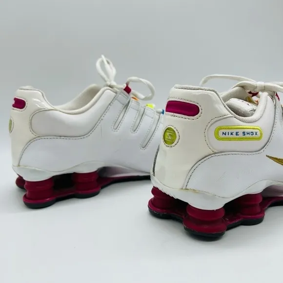 NIKE SHOX 2013 WHITE YOUTH ATHLETIC SHOES WITH RAINBOW HIGHLIGHTS SIZE 7Y
