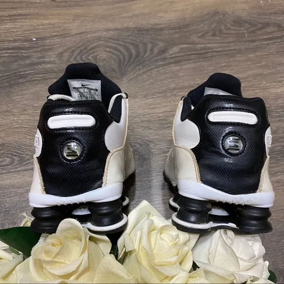 Nike Shox NZ SI Plus Youth Shoes