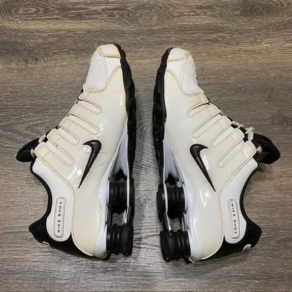 Nike Shox NZ SI Plus Youth Shoes