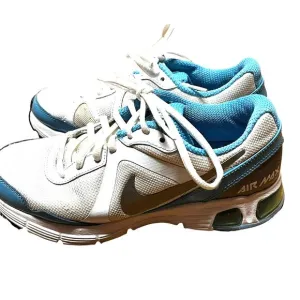 Nike Sneakers Air Max Run Lite Womens Size 7 Running Shoes White Blue 386515-101